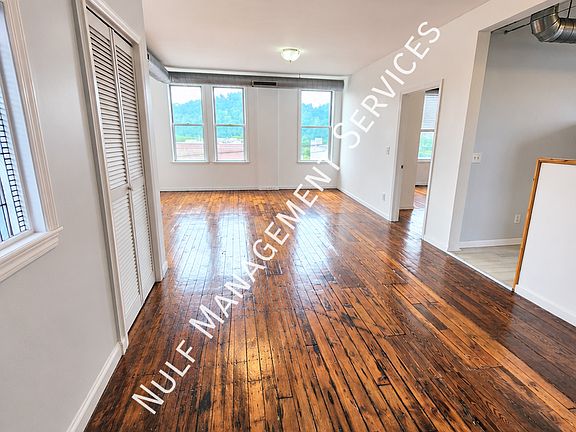 3rd image of 5170 Butler St APT 5