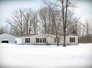12226 S Stone Rd, Grant, MI 49327