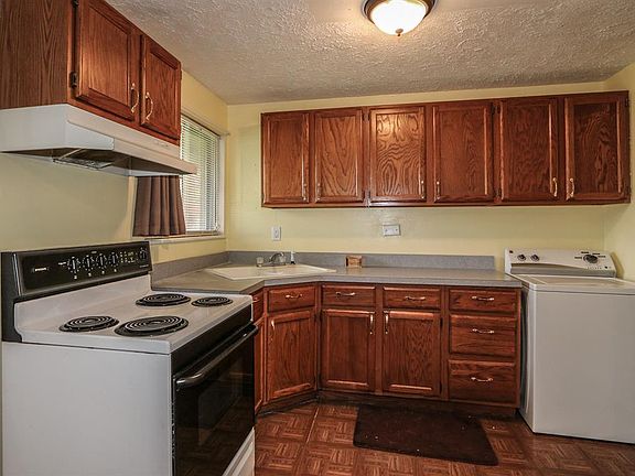 5th image of 4373 Lambeth Dr