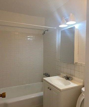 5th image of 3520 Leverich St APT A402