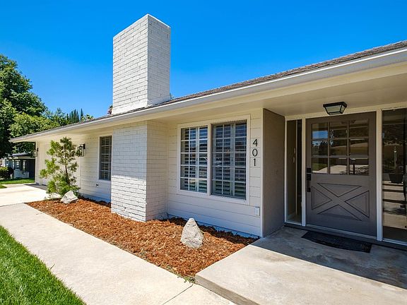 3rd image of 401 Eucalyptus Dr