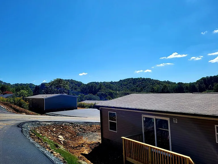 172 Bigfoot Rd — Photo 5