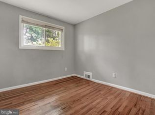 4915 McCall St, Rockville, MD 20853