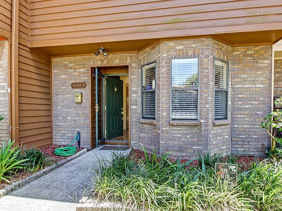 3rd image of 5734 Ansley St #2