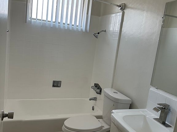 3rd image of 8126 Owensmouth Ave #14