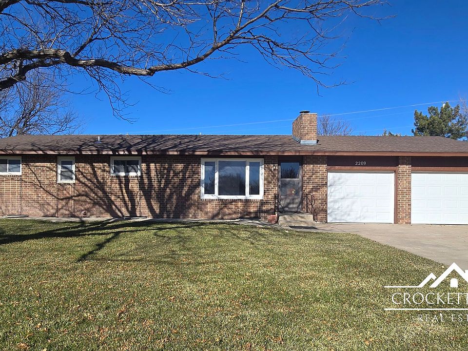 1st image of 2209 N Apache Dr