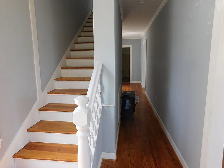 304 Avenue A — Photo 20