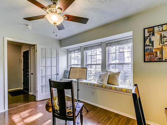 5th image of 3527 Windmoor Dr