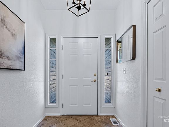 2nd image of 149 S Cobblestone Way