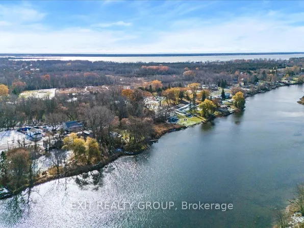 82 Queen St, Tyendinaga, ON K0K 3A0