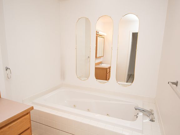 4th image of 1620 Northern Heights Dr