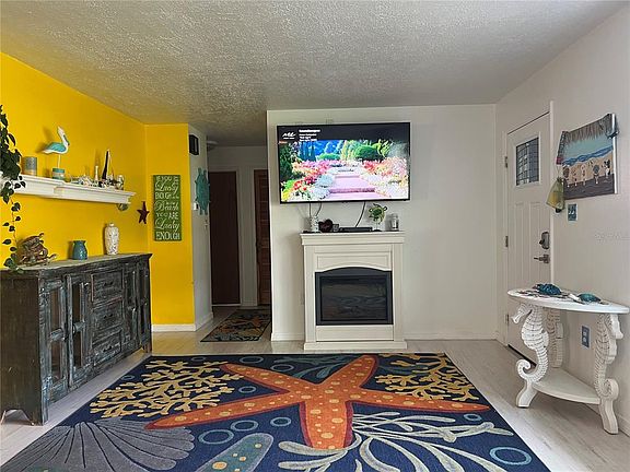 5th image of 11375 Corrigan St