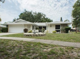 1296 Cottage Grove Rd, Tarpon Springs, FL 34689