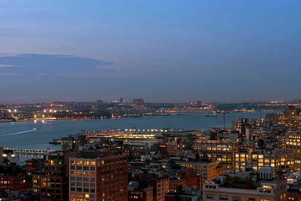 Rented by Douglas Elliman | media 16