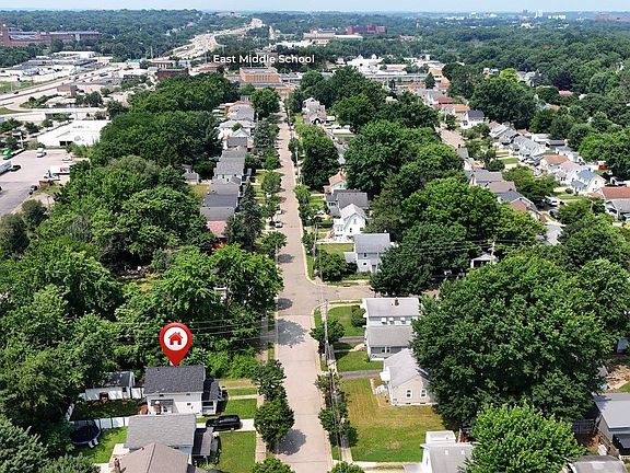 2nd image of 1838 Ford Ave