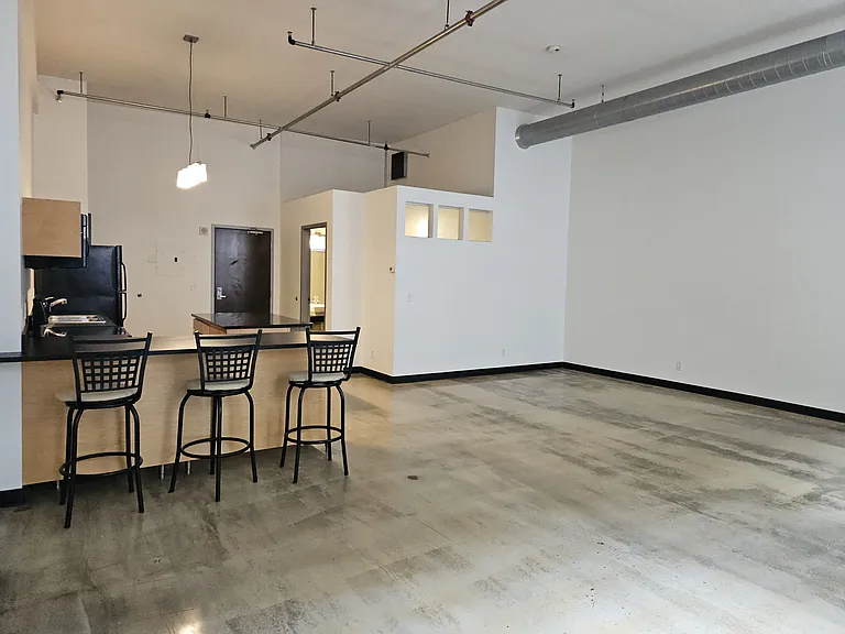 350 Saint Peter St #419 — Photo 23