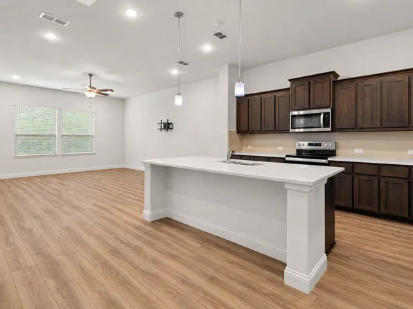 681 Coleman St, Aubrey, TX 76227