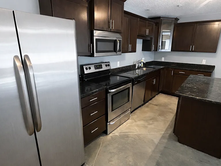 Eagle Crossing Apartments — Photo 13