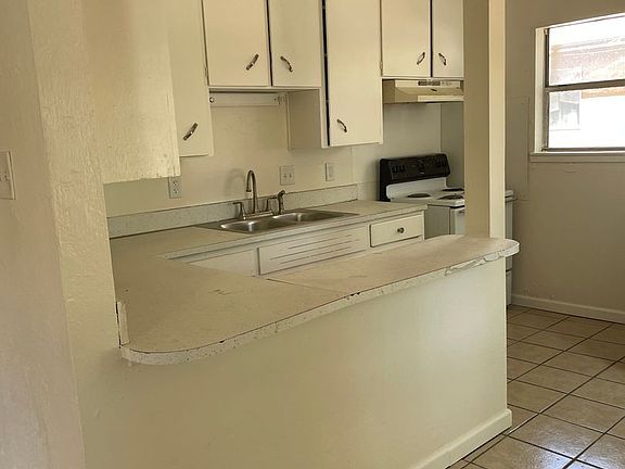 3rd image of 703 E 3rd St #703-A-203