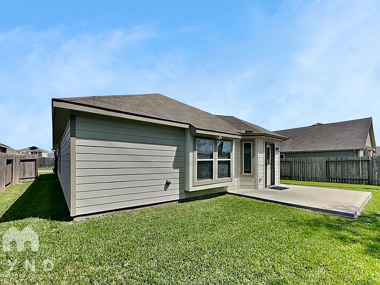 6910 Spring Vale Dr — Photo 18