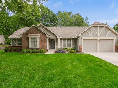 12851 Pembroke Cir, Leawood, KS, 66209