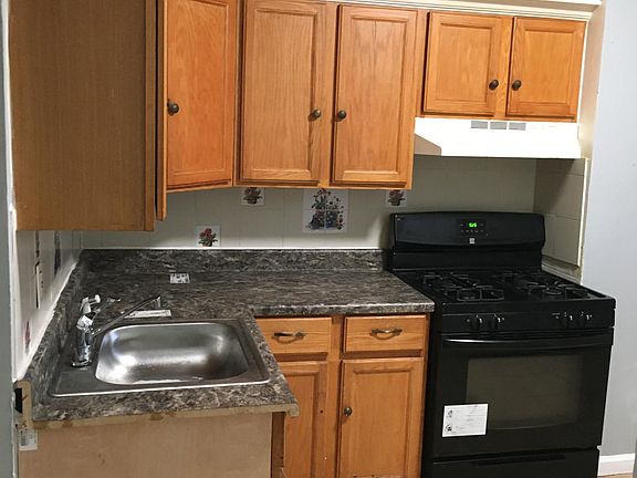 2nd image of 290 Ege Ave