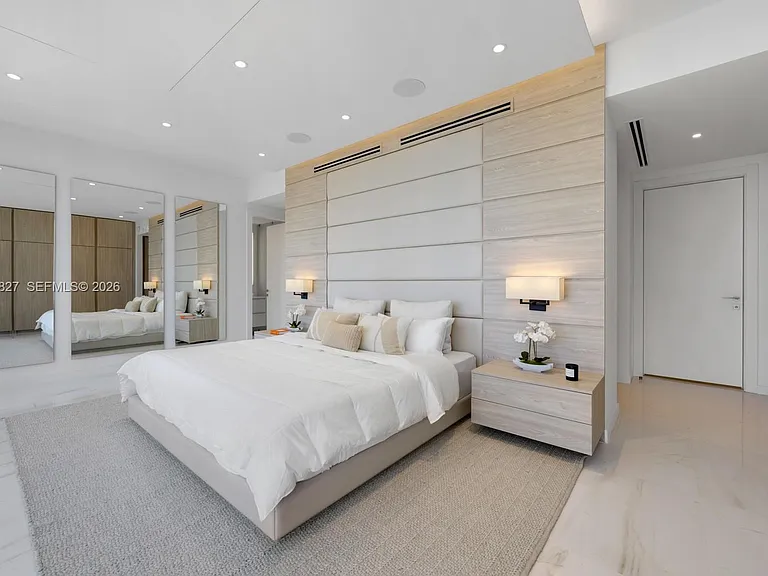 300 Biscayne Boulevard Way #2701 — Photo 14
