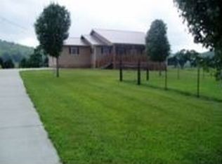 1154 Parker Rd, Sparta, TN 38583