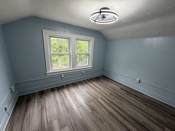 4th image of 220 Lovers Ln NW #4