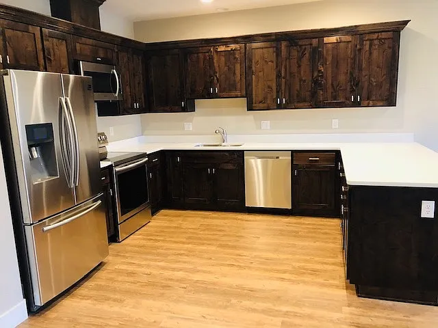 1030-1032 Arthur Way NW — Photo 3