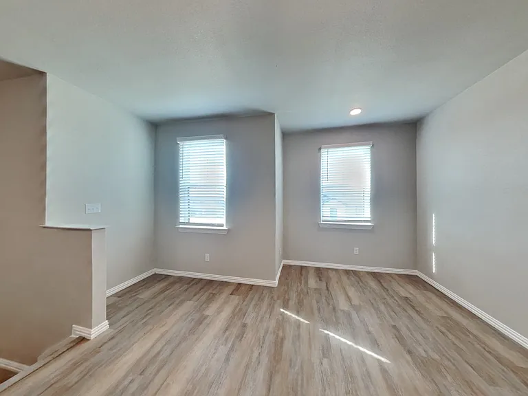 Willow Crossing Townhomes — Photo 27