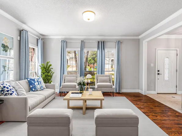 1801 Sandalwood Ln, Grapevine, TX 76051