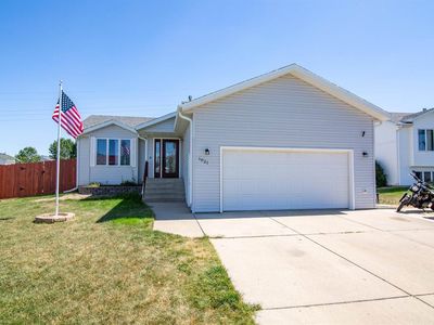 1021 25th St SE, Mandan, ND, 58554