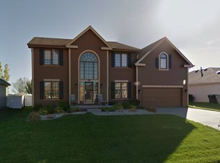 18811 Chandler St, Omaha, NE 68136