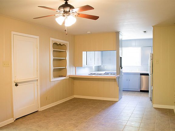 5th image of 2304 Kelly Lynn Ln