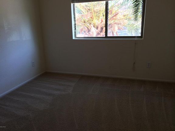 3rd image of 41924 W Michaels Dr