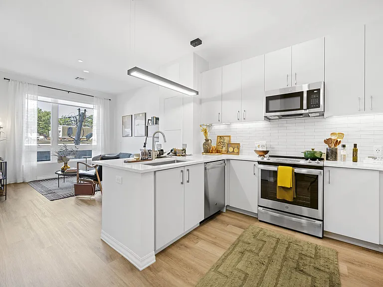 5 Washington St — Photo 4