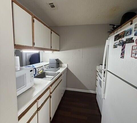 5th image of 1501 Graduate Ln