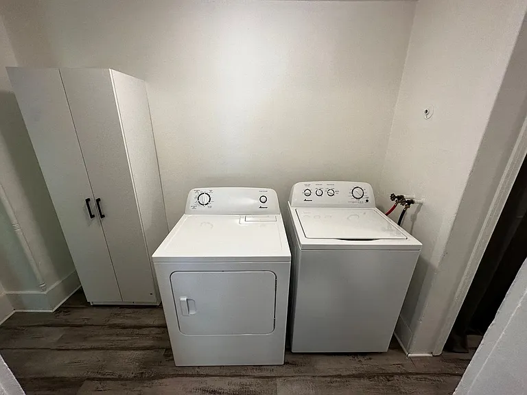 310-312 N Academy St — Photo 11
