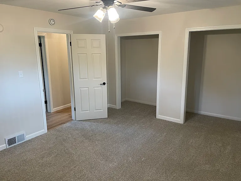 317 Country Club Ter — Photo 12
