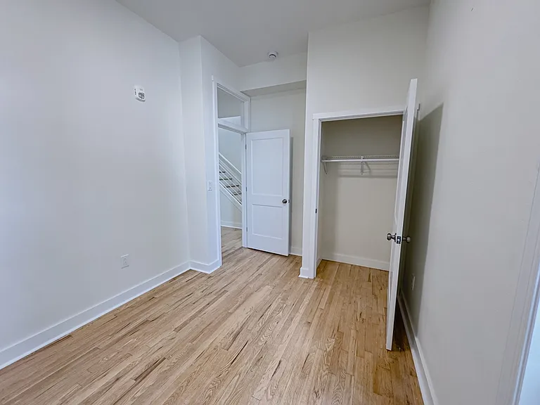 2013 Green St #3F — Photo 20