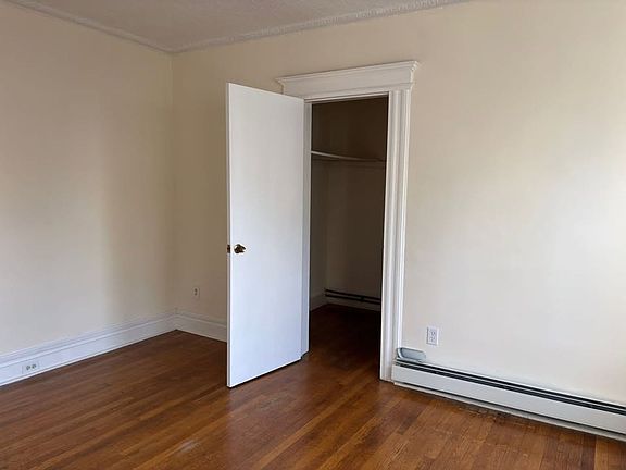 4th image of 480 Sanford Ave Floor 3