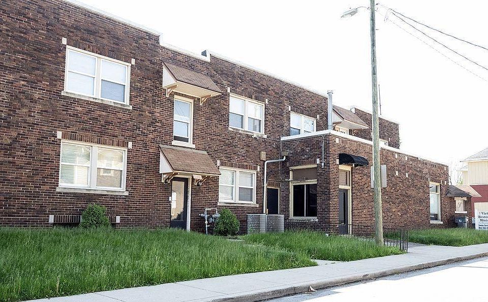 1st image of 128 E Palmer St #2