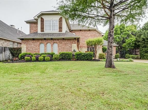 2nd image of 1817 Windsong Cir