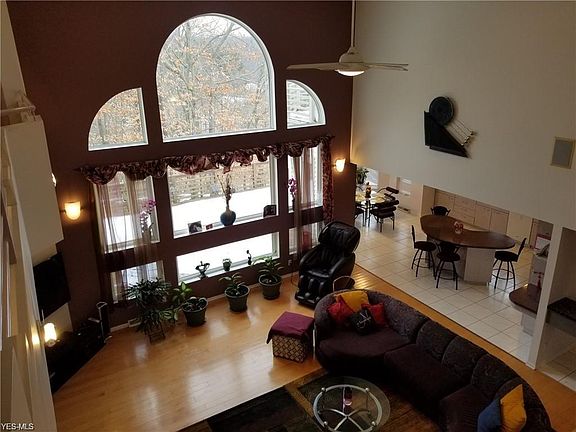 3rd image of 5868 Glasgow Ln