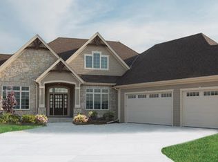 21203 W Catherine Ct, New Berlin, WI 53146