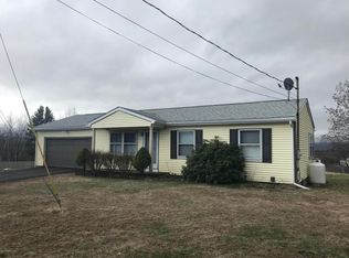 142 Cedarwood Dr, Wilkes Barre, PA 18702