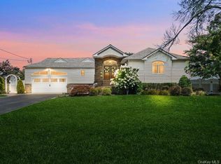 77 Shore Rd, Amityville, NY 11701