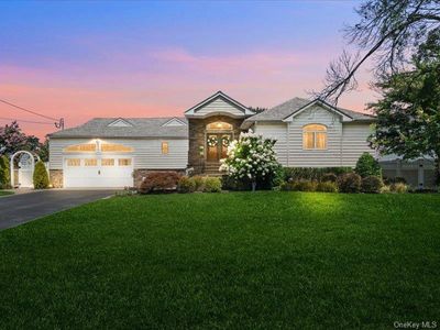 77 Shore Road, Amityville, NY, 11701