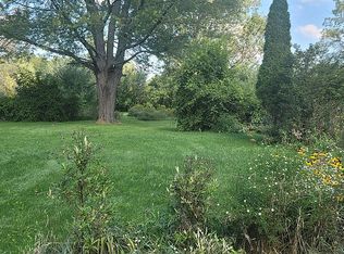 G3574 Mackin Rd, Flint, MI 48504